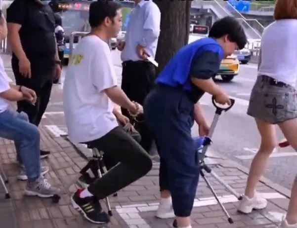 抛弃了双11爱上了“老年严选”AG真人国际游戏这届脆皮年轻人(图4)