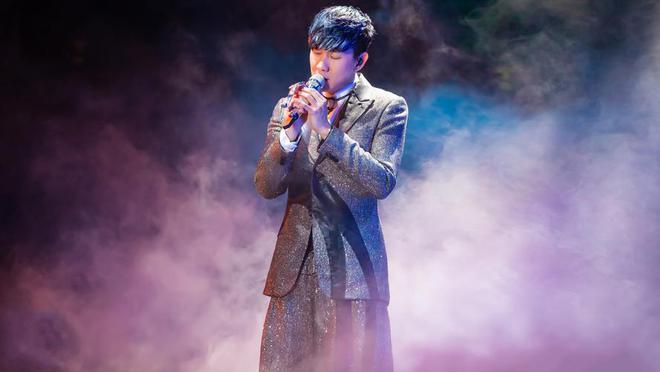 ：一大平台巨星齐聚5位歌手因个唱缺席AG真人国际三大平台跨年演唱会对比(图4)