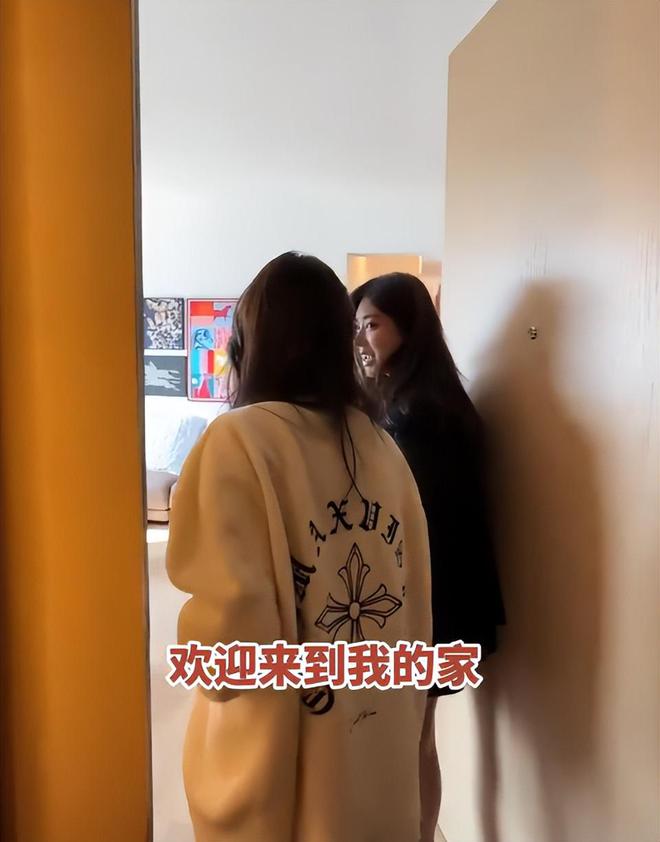带孩子、买菜住150平豪宅一年赚40万AG真人百家乐香港美女麻将馆打工帮忙(图5)