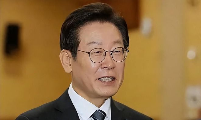 金建希后才发现自然脸和整容脸差距很明显AG真人国际看到59岁金惠景和53岁(图1) 金建希后才发现自然脸和整容脸差距很明显AG真人国际看到59岁金惠景和53岁(图1)